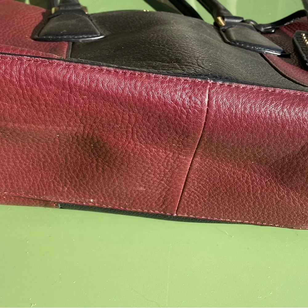 Calvin Klein Maroon/Black handbag - Picture 4 of 6